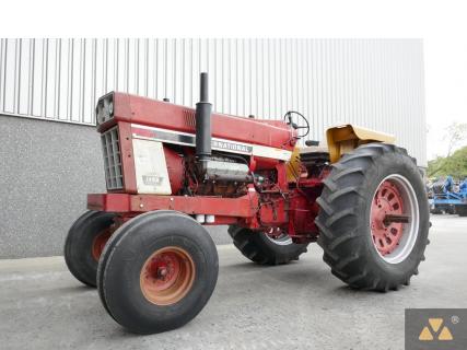 International 1468 1972 Vintage tractor 1 Van Dijk Heavy Equipment