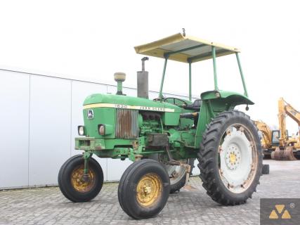 John Deere 1630 High Crop 1981 Vintage tractor 1 Van Dijk Heavy Equipment