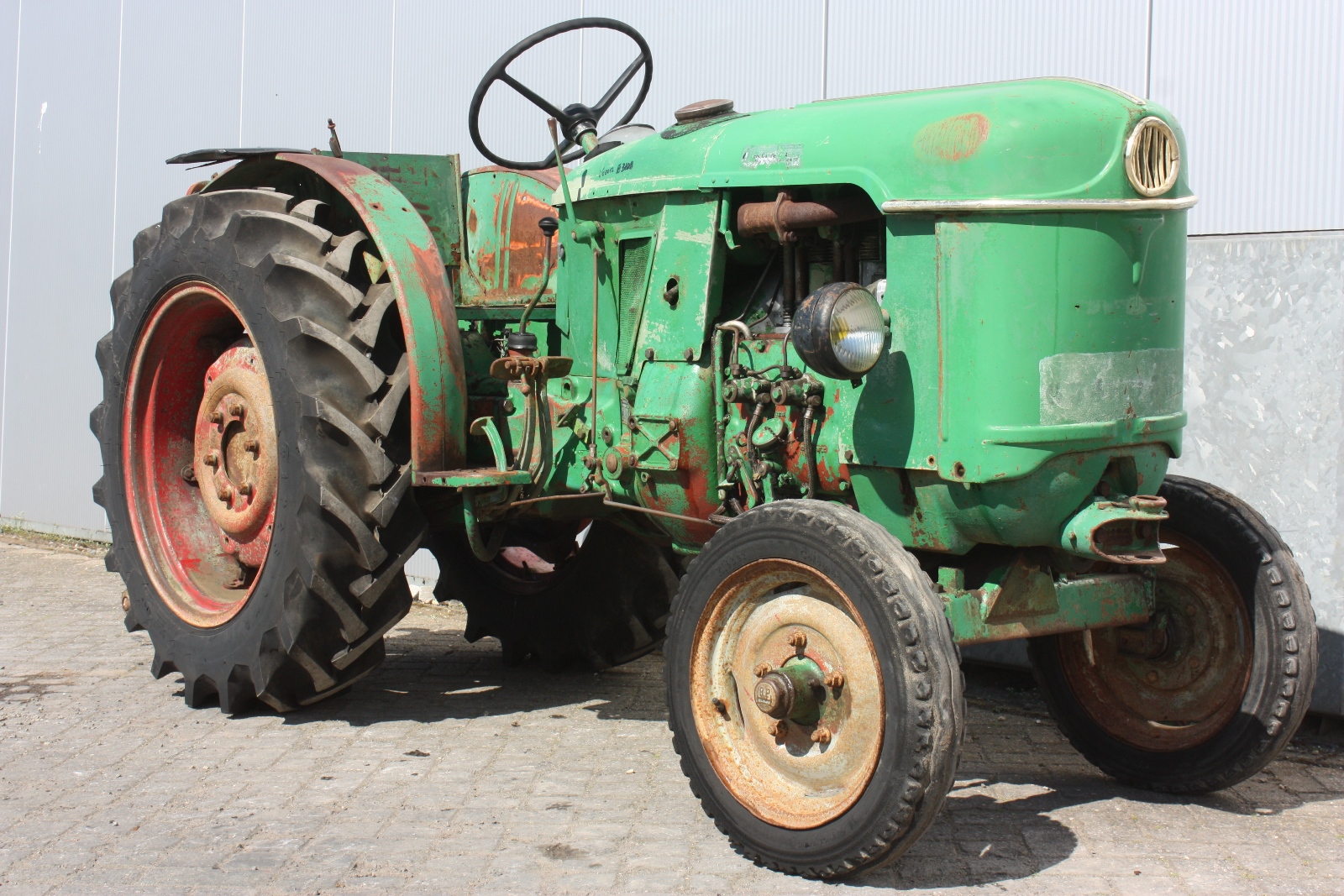 Deutz D30 1964 Vineyard Tractor Van Dijk Heavy Equipment