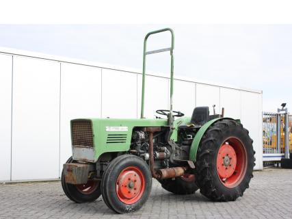 FENDT 203V 1976 Vineyard tractorVan Dijk Heavy Equipment