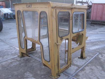 CATERPILLAR Cab D4E  CabineVan Dijk Heavy Equipment