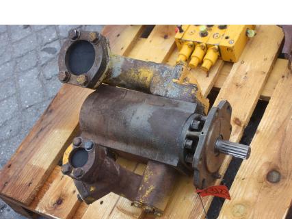 CATERPILLAR Hydraulic gear pump D9H  PartsVan Dijk Heavy Equipment