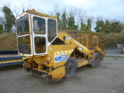 PHOENIX MKIV 1994 Chip spreaderVan Dijk Heavy Equipment