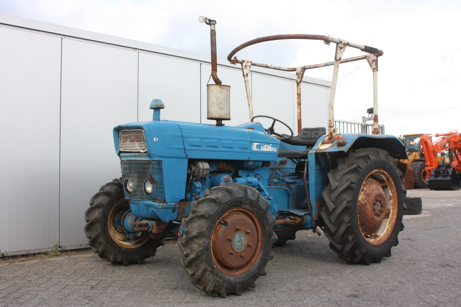 1967 Ford 2000 tractor specs