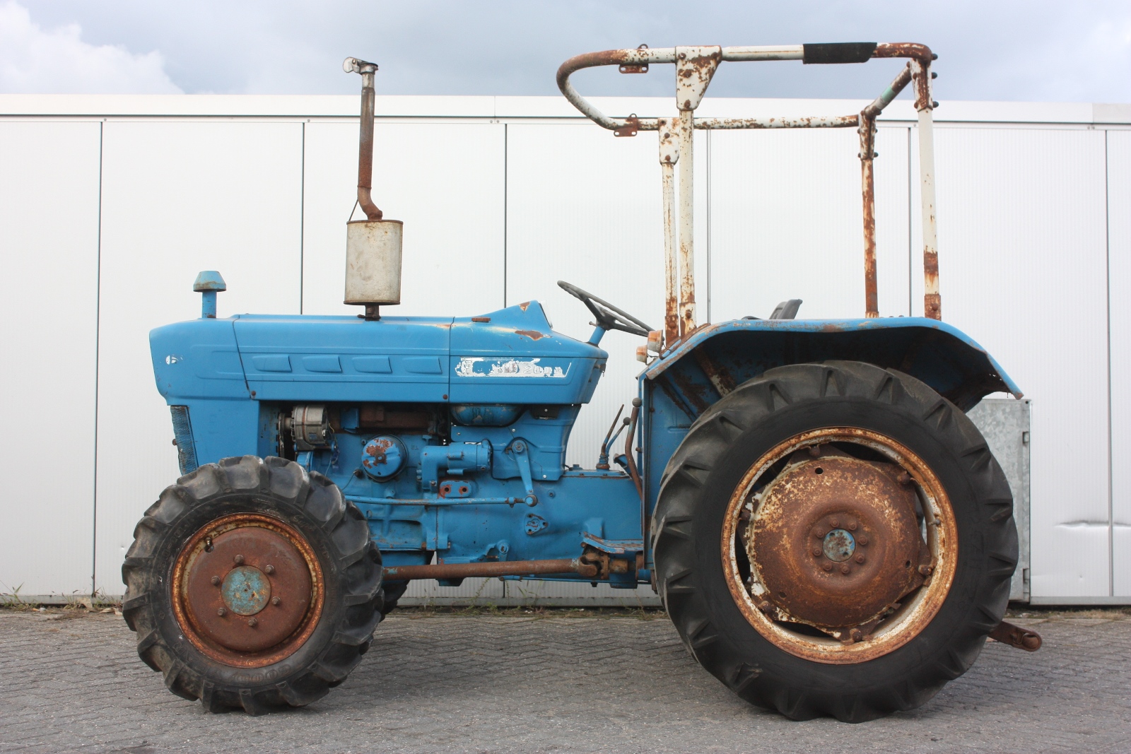 1967 Ford 2000 tractor #6