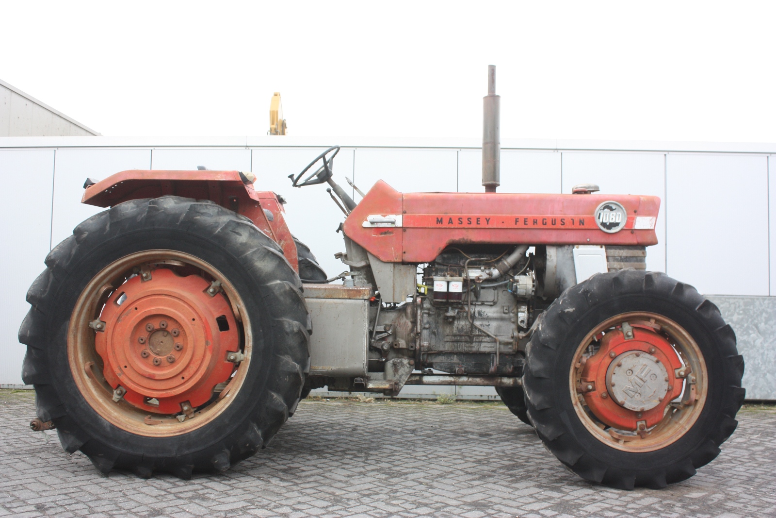 MASSEY FERGUSON 1080 4WD 1972 Agricultural tractor | Van Dijk Heavy ...