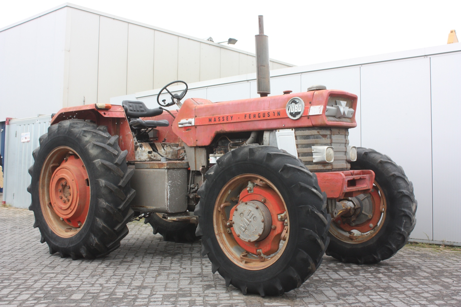 MASSEY FERGUSON 1080 4WD 1972 Agricultural tractor | Van Dijk Heavy ...